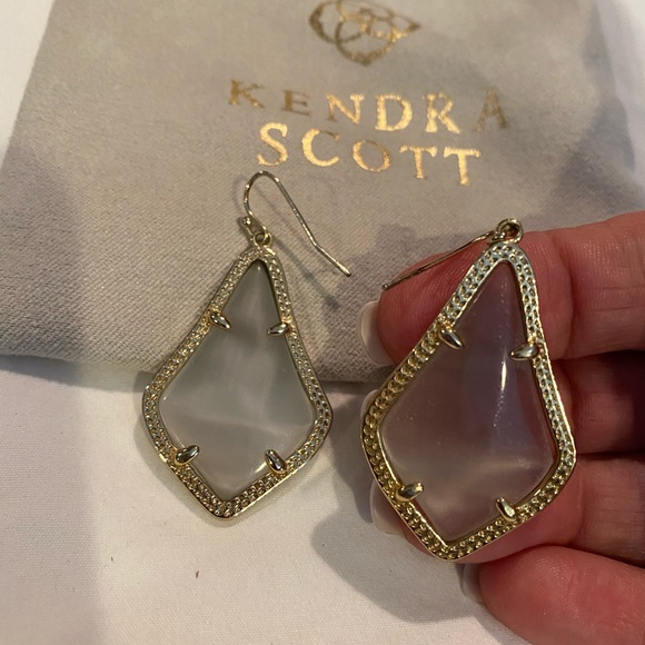 Kendra Scott Alex Earrings - Picture 4 of 6